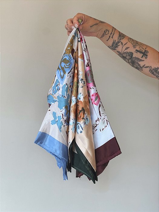 Lenço Acetinado Rosa