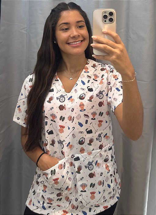 Blusa Estampada Cuidador de idosos branca