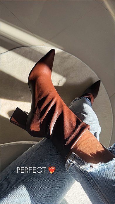 Bota Joana Marrom