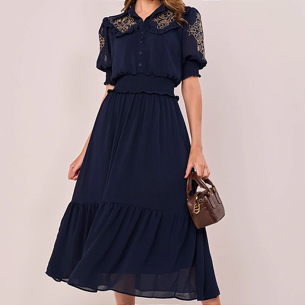 Vestido Chemise Azul Crepe Bordados Richelieu Evasê Midi