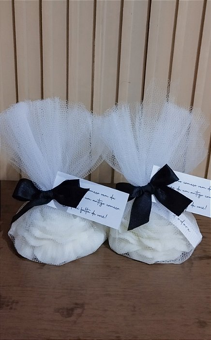 Kit 10 Velas rosa peônia no tule e tag, lembrancinha Casamento, Batizado, Aniversário, Personalizada