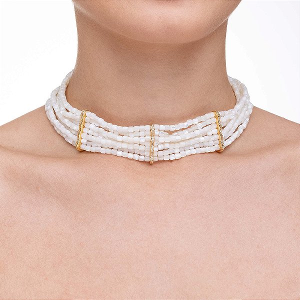 Choker Madrepérola com detalhe em banho de Ouro 18K