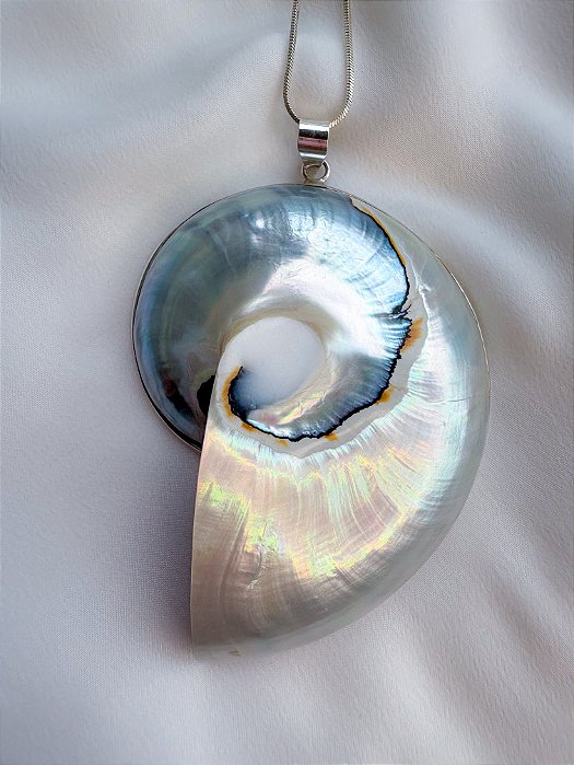 Colar - Deep Ocean Large Shell