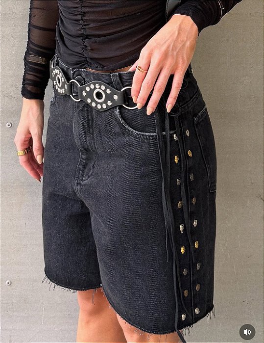 Bermuda Black Lia