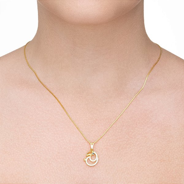 Colar Tucano Cravejado com Olho em Cristal folheado a ouro