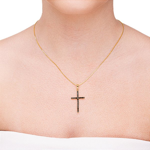 Colar Crucifixo Slim com strass Preto e Corrente Veneziana folheado a ouro