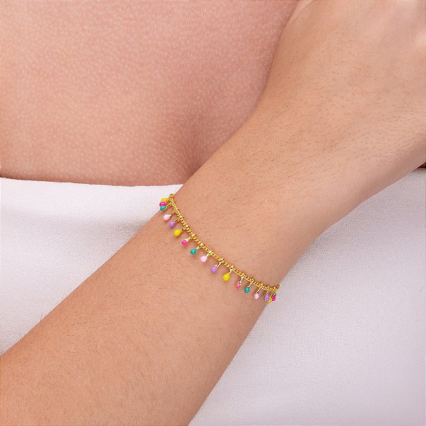 Pulseira colorida folheada a ouro