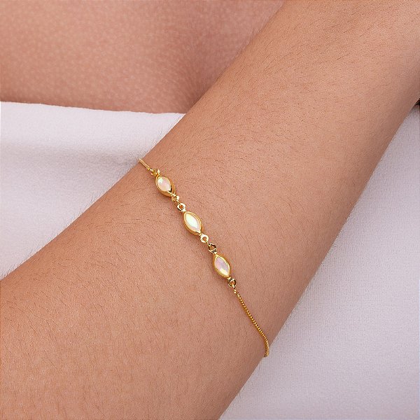 Pulseira com três pedras furtacor na corrente veneziana folheada a ouro