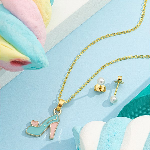 Conjunto infantil com pingente de sapatinho azul