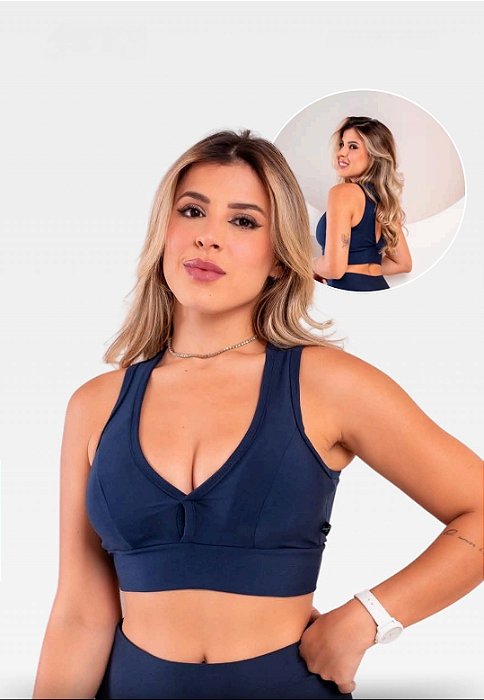 Top com alças largas