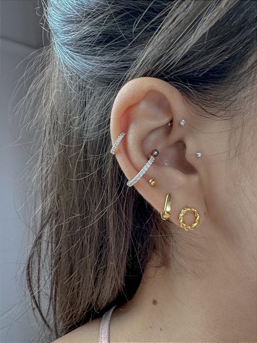Piercing Conch Cravejado