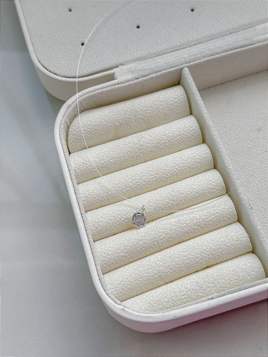 Colar Fio de Nylon Ponto de Luz