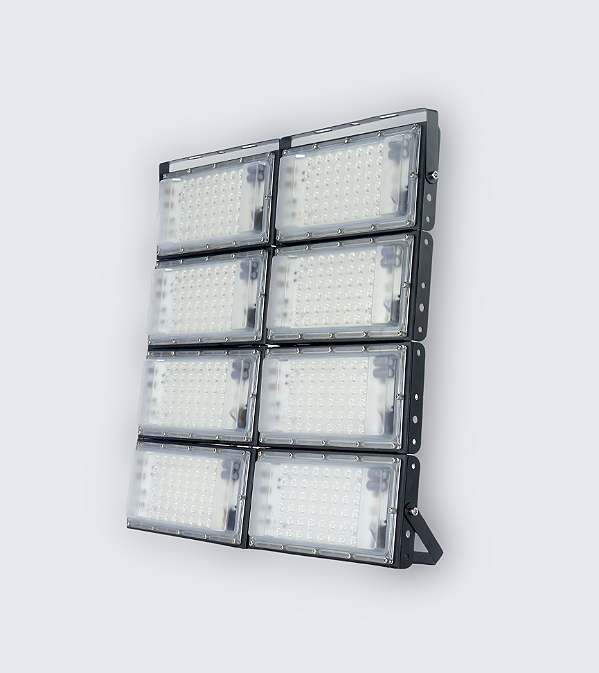 Refletor 800W de LED para Campo | Quadra IP67 Flood Light 8 Módulos N1 -  RCA Iluminação