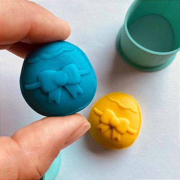 Ovo de Páscoa com Laço - Ejetor Modelador para Brigadeiro