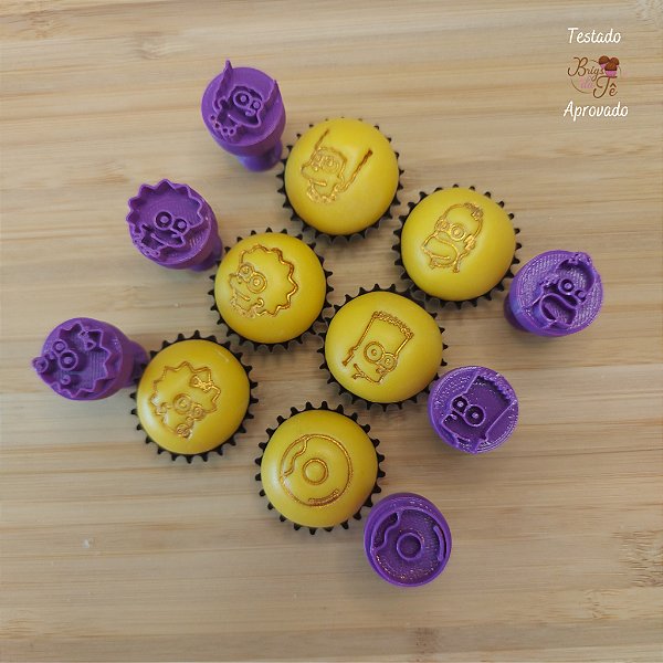 Carimbos para Docinhos Brigadeiro Família dos Amarelinhos