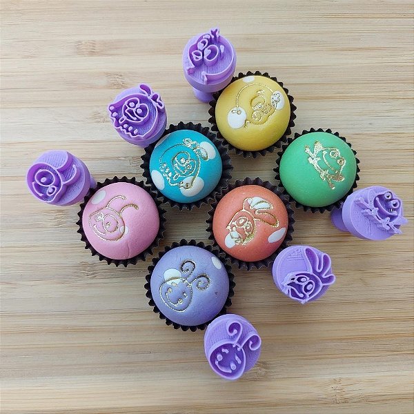 Carimbos para Docinhos Brigadeiro Galinha Musical