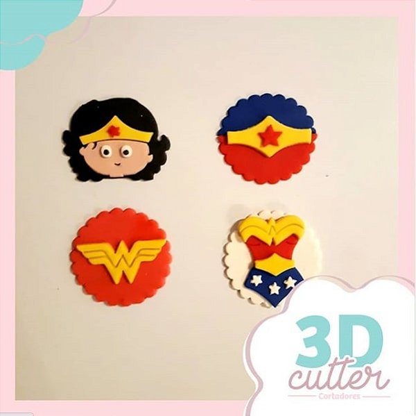 Kit Cortadores Heroína Maravilha - 5cm