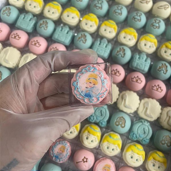 Espelho Moldura e Apliques de Papel de Arroz Princesas á escolha - Ejetor Modelador para Brigadeiros