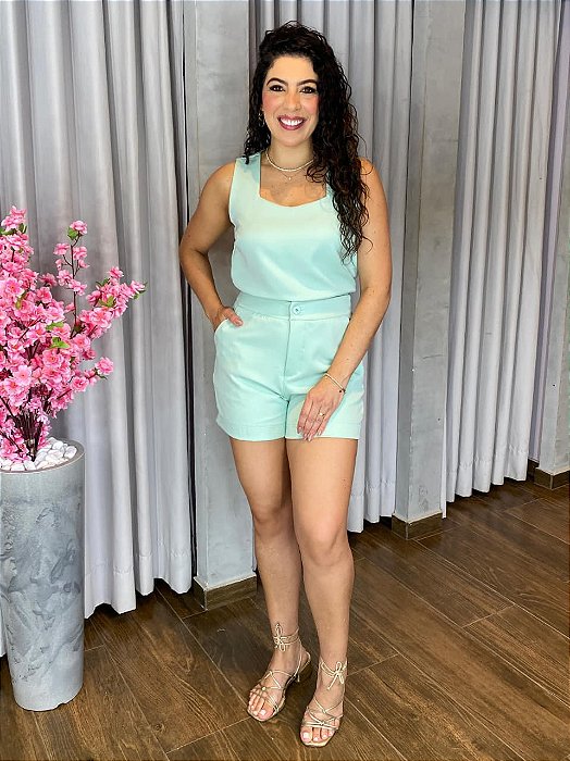 CONJUNTO SHORT E BLUSA ALFAIATARIA