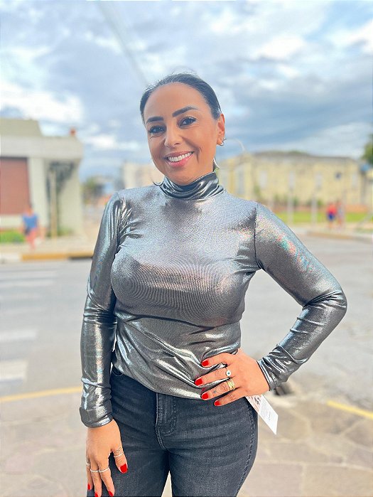 BLUSA GOLA ALTA MANGA LONGA METALIZADA GRAFITE LANÇA PERFUME