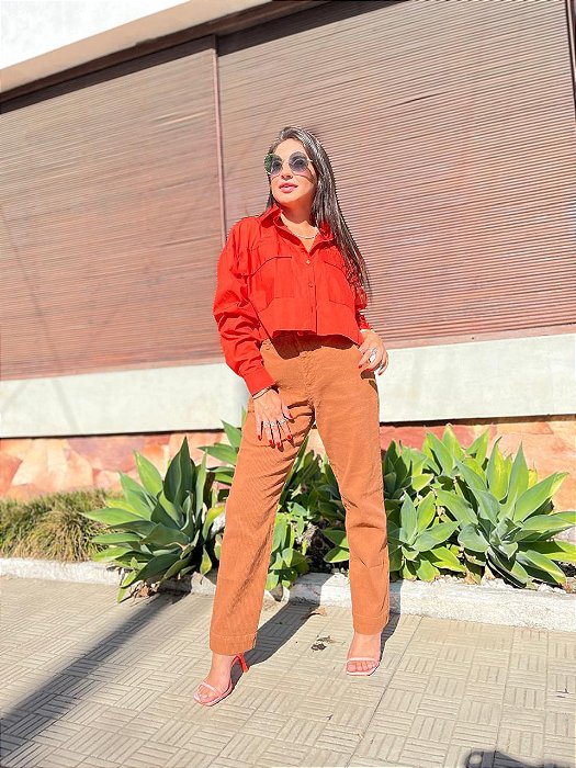 CALÇA CAMEL EM SARJA LEZ A LEZ
