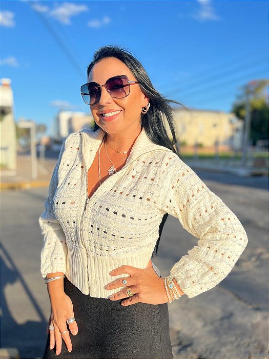 CASACO CURTO COM PAETÊ MARIA PAVAN