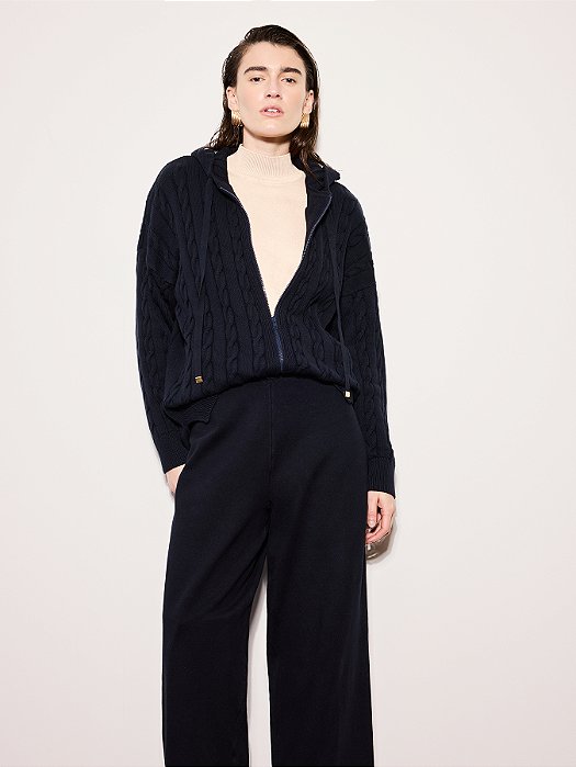 JAQUETA EM TRICOT COM CAPUZ AMBICIONE
