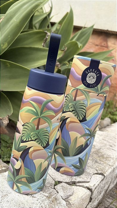 GARRAFA TÉRMICA QUE SEDE MONTANHA 500 ML FARM RIO