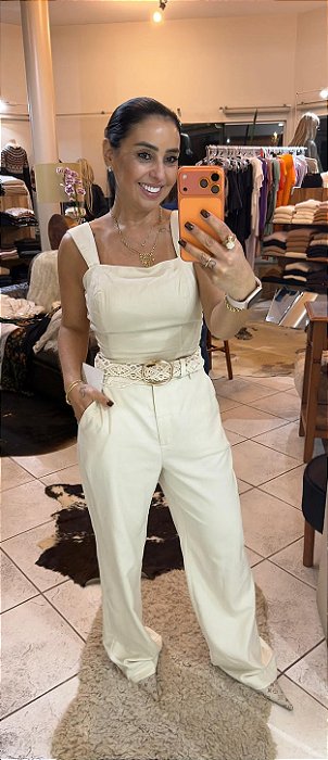 BLUSA CROPPED DE ALÇAS EM ALFAIATARIA LEZ A LEZ