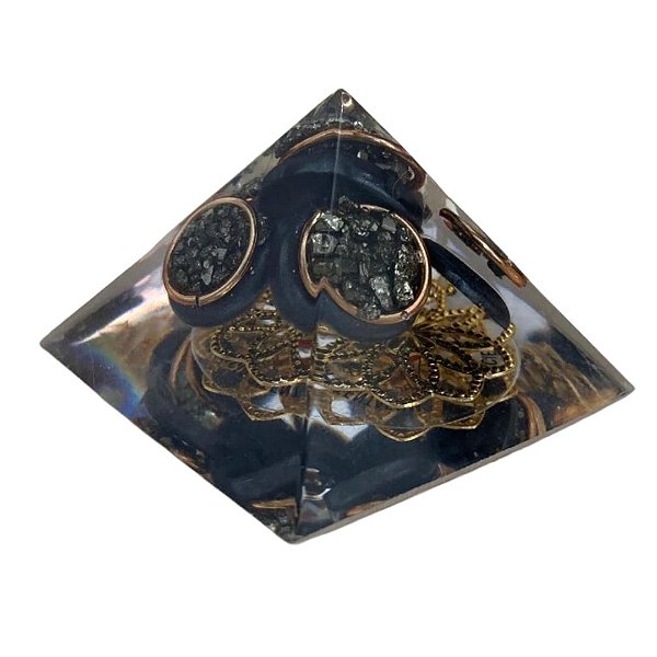 Orgonite Pirâmide Ação Psicológica Superação dos Medos Turmalina e Pirita 4cm