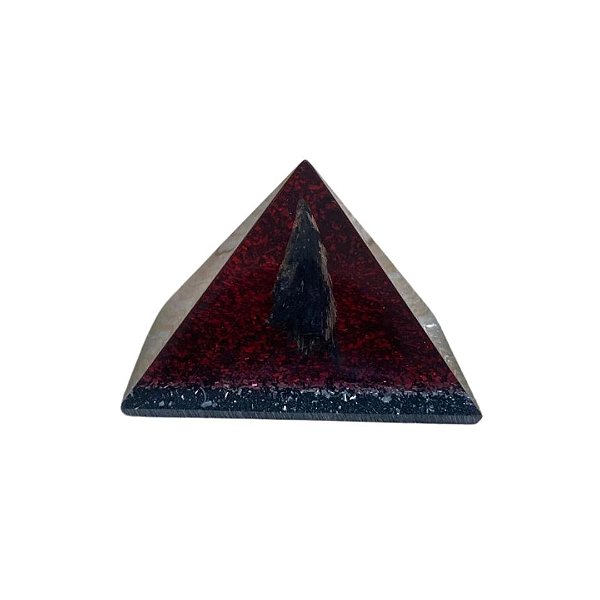Orgonite Pirâmide Bruxa Cianita Preta 6cm Limpeza Energética
