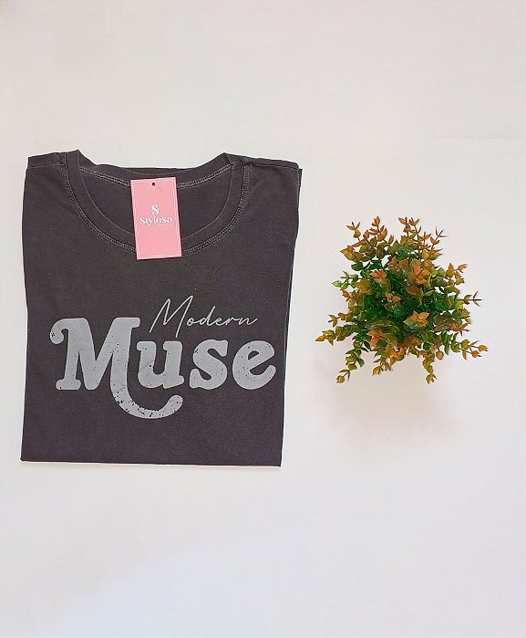 T-SHIRT ESTONADA - MODERN MUSE - CINZA