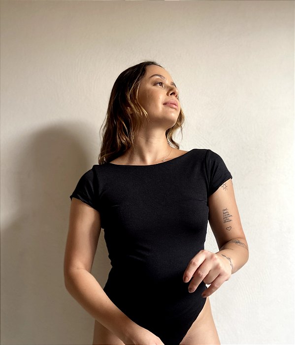 BODY MANGA CURTA PRETO LADY