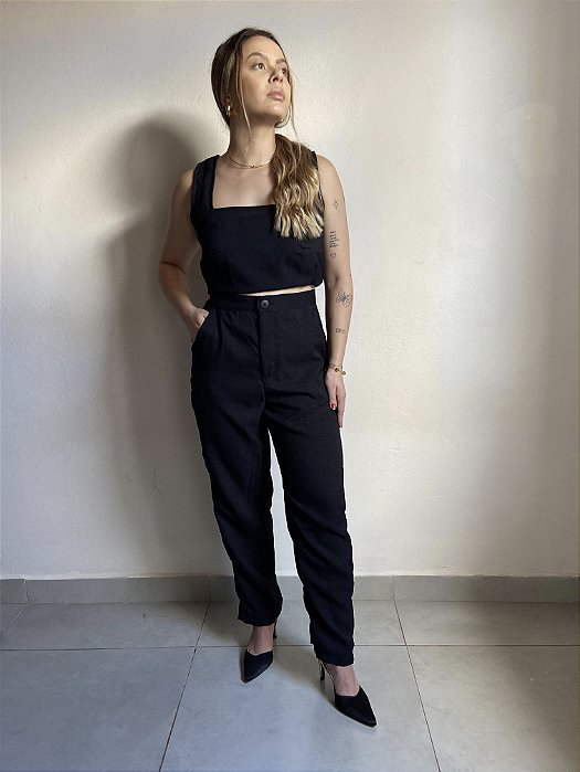 CONJUNTO PRETO OUT