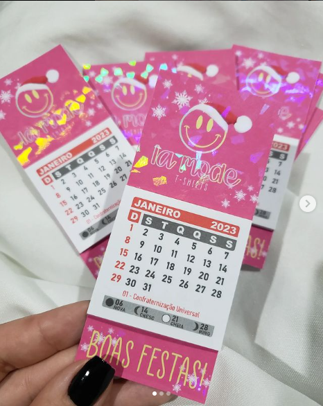 (HOLOGRÁFICO) Mini calendários de Geladeira - Personalize como preferir.