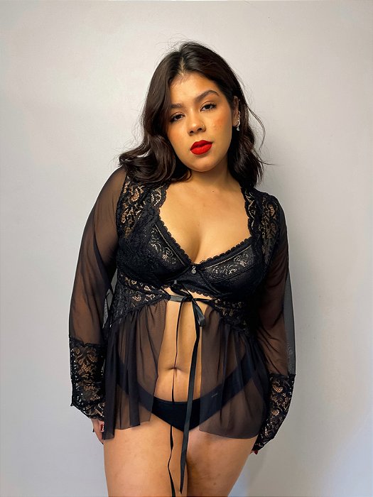 Robe de Tule com Detalhes em Renda