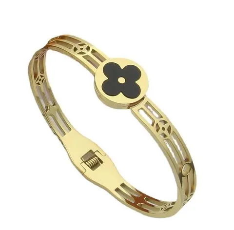 BRACELETE DOURADO AÇO INOX TREVO PRETO