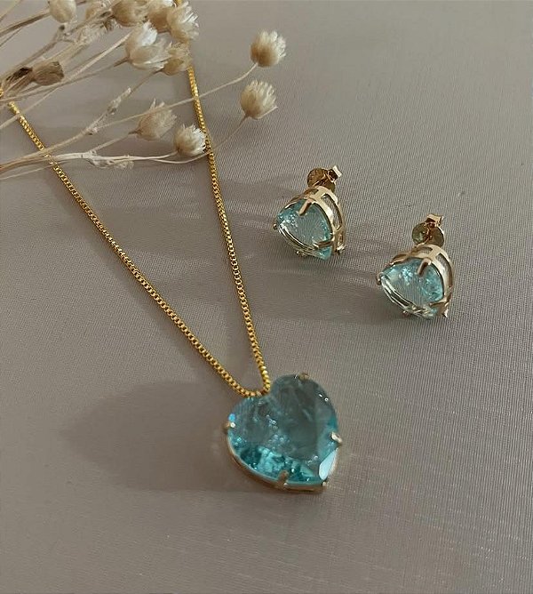 CONJUNTO DOURADO COLAR E BRINCOS ZIRCÔNIA CORAÇÃO AZUL CLARO LEITOSO