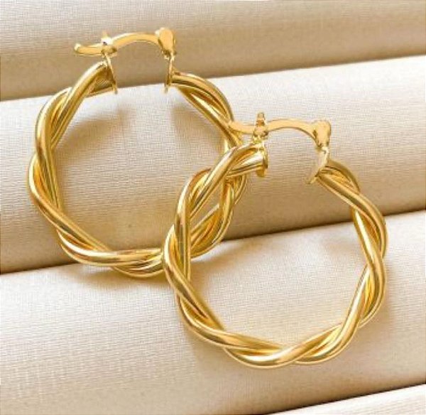 BRINCO DOURADO ARGOLA TORCIDA