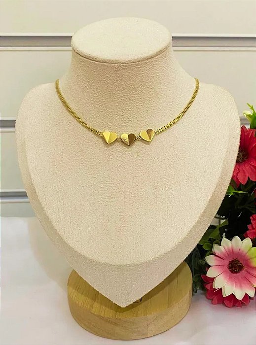 COLAR CHOKER FITA COM CORAÇÕES