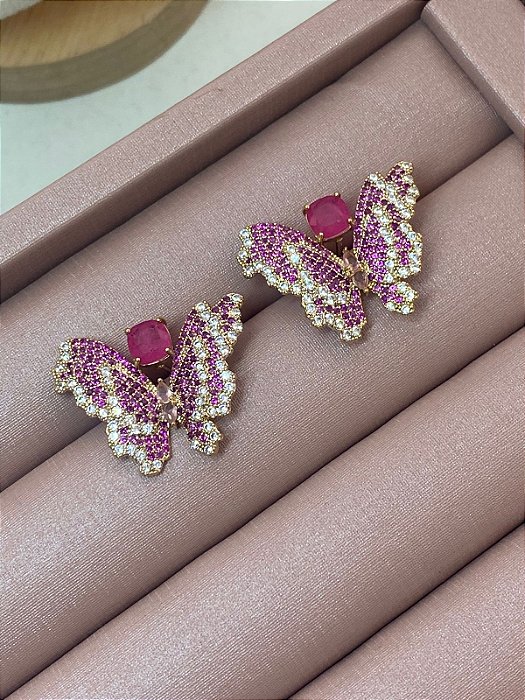 BRINCO DOURADO BORBOLETA CRAVEJADO ROSA