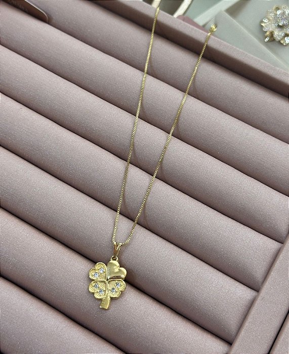 COLAR DOURADO VENEZIANA PINGENTE TREVO DE CORAÇÃO