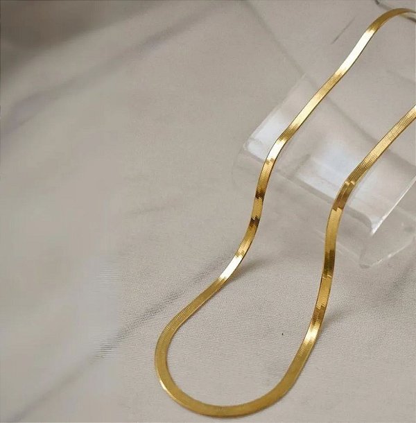 COLAR DOURADO FITA