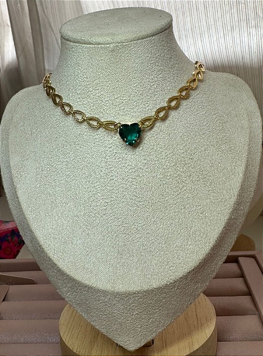 COLAR CHOKER DOURADA CORAÇÃO VERDE
