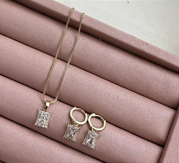 CONJUNTO CRAVEJADO DOURADO BANHO OURO