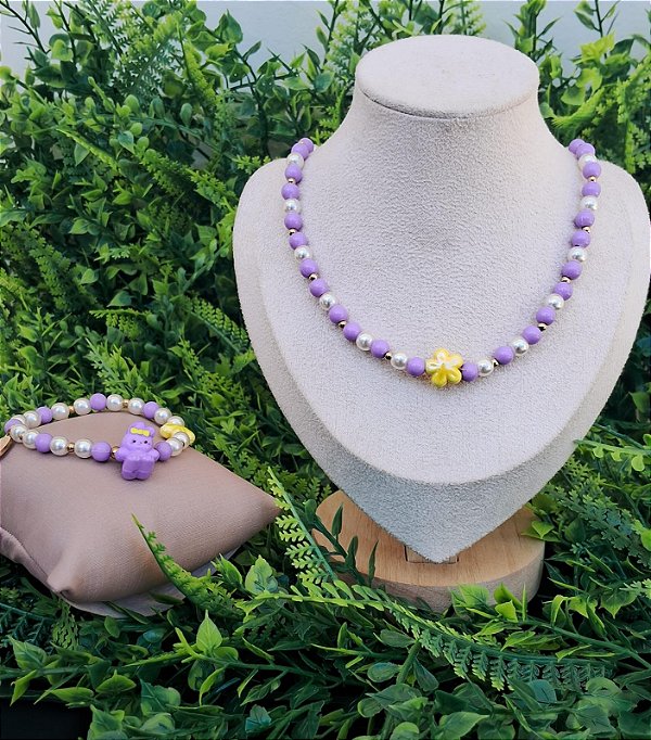 CONJUNTO ROXO COM PERÓLAS BRANCAS