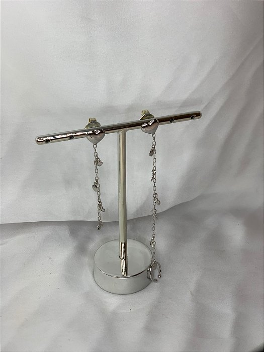 BRINCO PRATEADO COM PIERCING FAKE