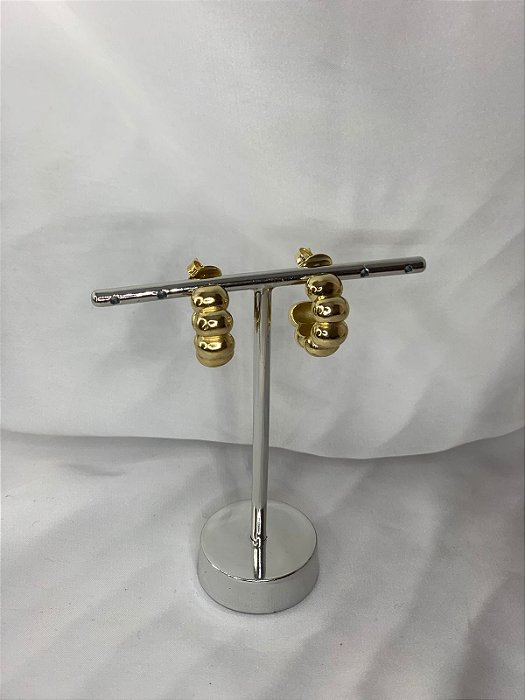 BRINCO TIPO ARGOLA DOURADO