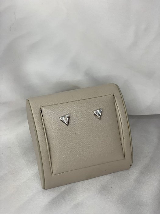 BRINCO TRIANGULO CRAVEJADO PRATA