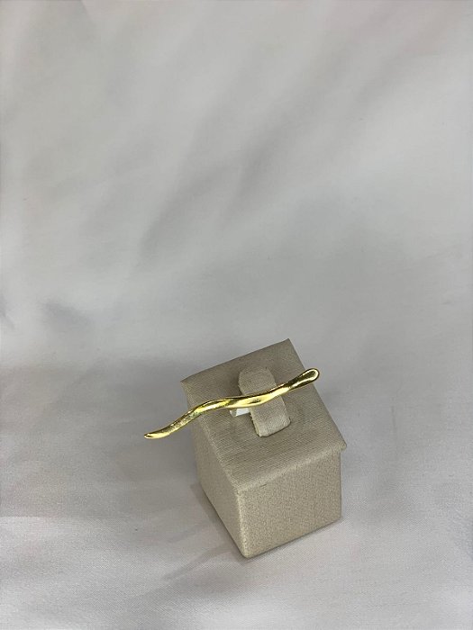 ANEL DOURADO LINHA CURVA